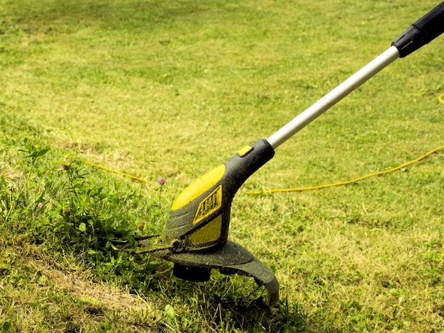 Recortadora para cortar el césped Equipos de corte de césped Tecnología de jardín