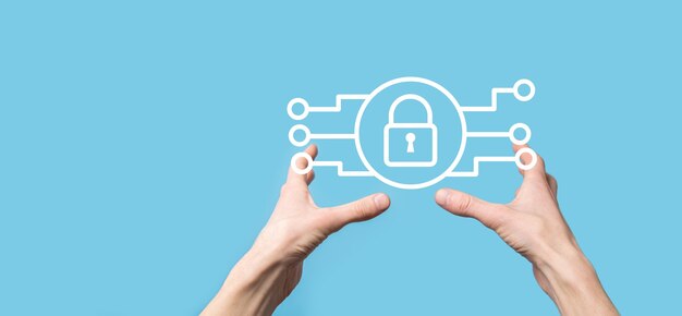 Red de ciberseguridad. Icono de candado y redes de tecnología de Internet. Empresario que protege la información personal de los datos en la tableta y la interfaz virtual. Concepto de privacidad de protección de datos. RGPD. UE