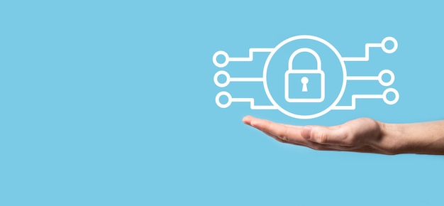Red de ciberseguridad. Icono de candado y redes de tecnología de Internet. Empresario que protege la información personal de los datos en la tableta y la interfaz virtual. Concepto de privacidad de protección de datos. RGPD. UE
