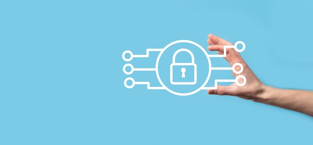 Red de ciberseguridad. Icono de candado y redes de tecnología de Internet. Empresario que protege la información personal de los datos en la tableta y la interfaz virtual. Concepto de privacidad de protección de datos. RGPD. UE