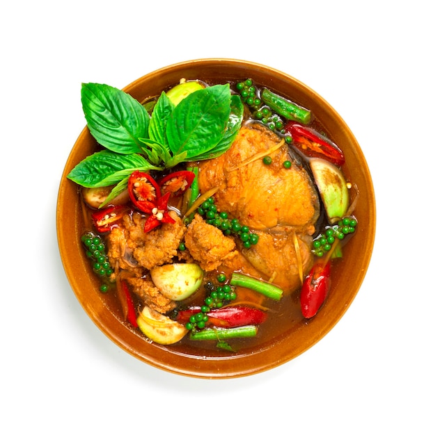 Red Curry Pangasius Fisch würzige Suppe gestreifter Wels mit Kräutern Thai Food