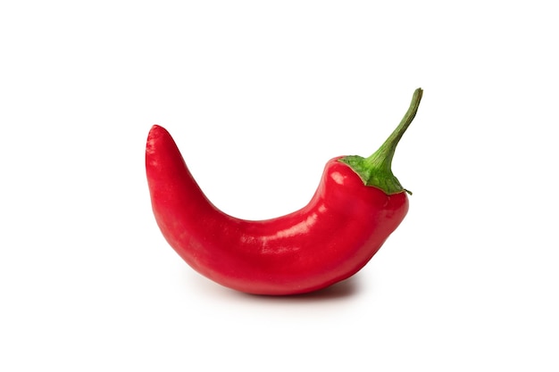Red hot chili pepper aislado sobre un fondo blanco.