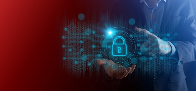 Red de seguridad cibernética Iconos de bloqueo y redes de tecnología de Internet Empresario que protege datos Información personal en tableta e interfaz virtual Concepto de privacidad de protección de datos GDPR UE