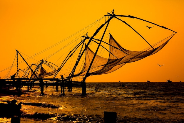 Redes de pesca chinesas, Cochin sul da Índia.