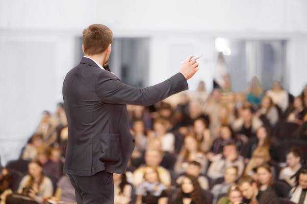 Referent bei Business Convention und Präsentation. Publikum