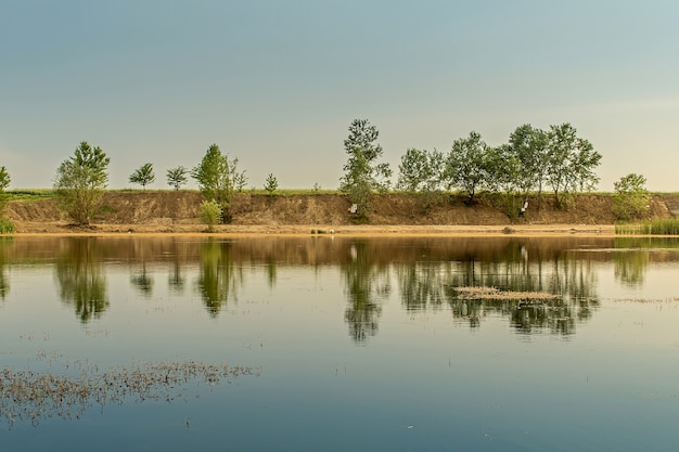 Reflexión en el lago