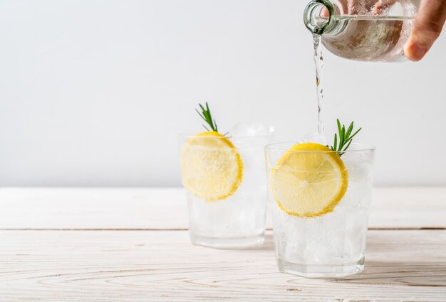 refresco de limonada helada