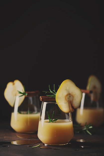 Refresco saludable con peras