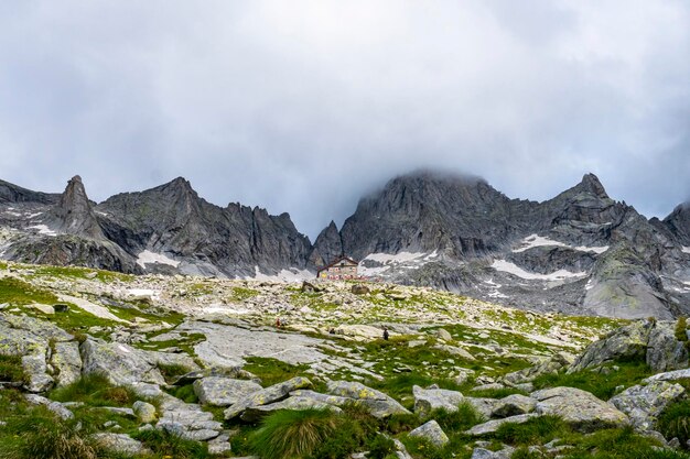 Foto refugiado alpino em val masino