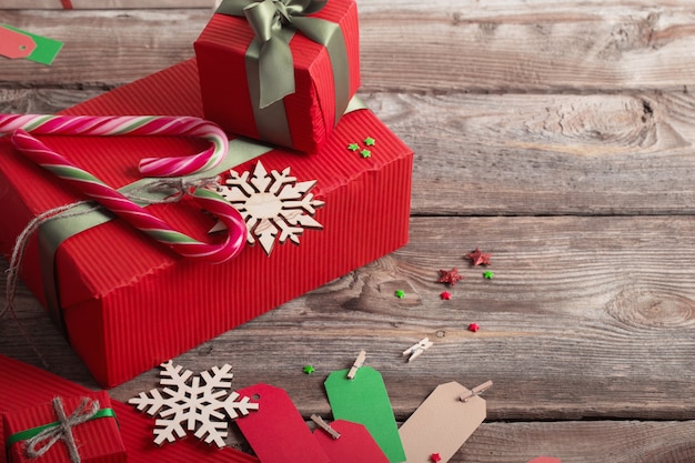 regalos y adornos navideños