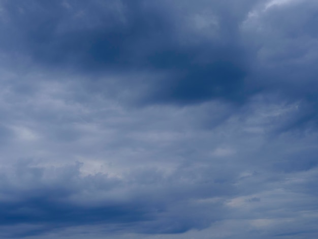 Regenwolken am Himmel