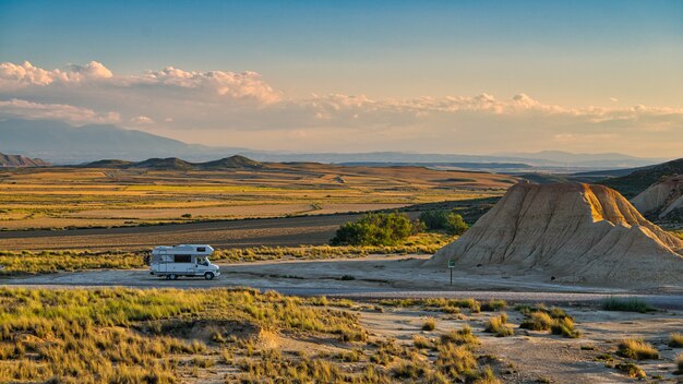 Región natural semidesértica de las Bardenas Reales en Navarra, España