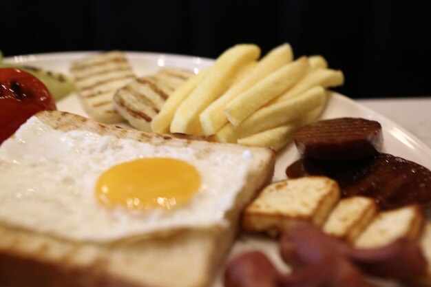 Reichhaltiges und leckeres türkisches Frühstück