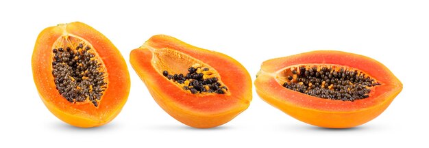 Reife Papaya isoliert auf weißem Hintergrund