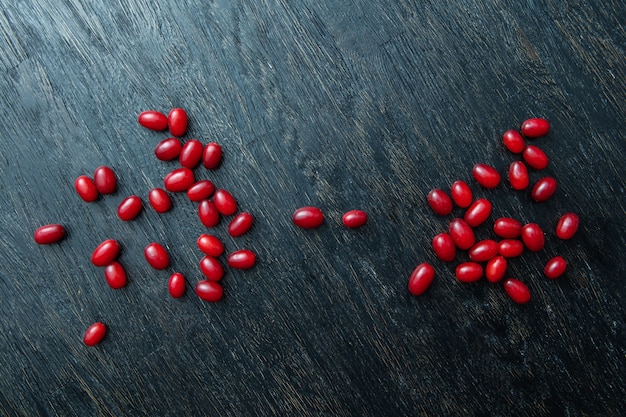 Foto reifer hartriegel der roten beeren