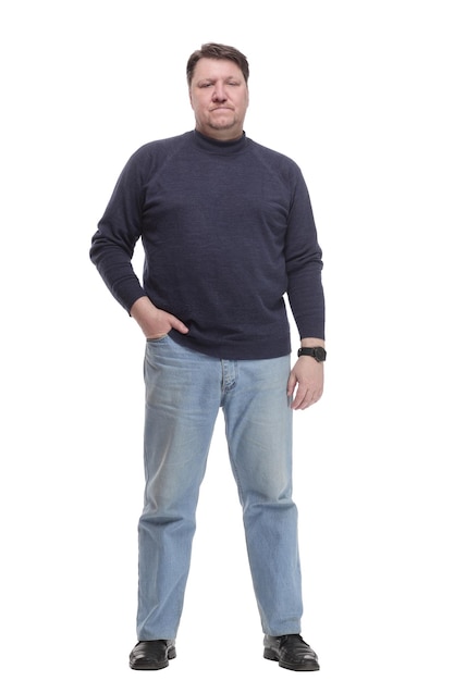 Reifer Mann in voller Länge in Jeans und einem Pullover