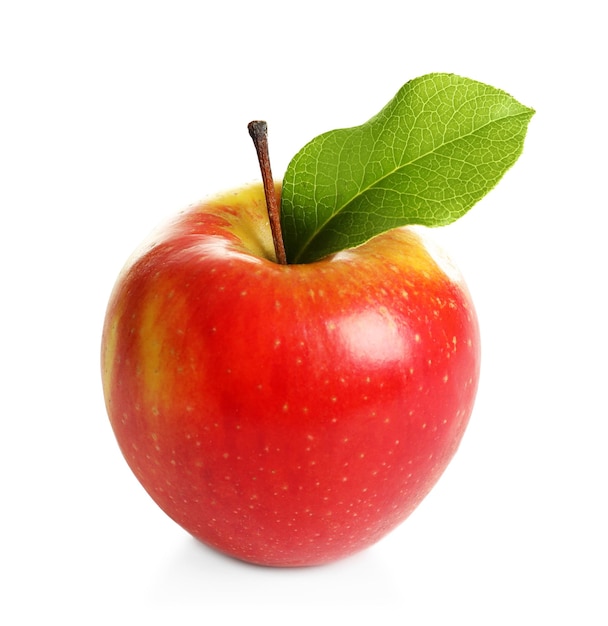 Reifer roter Apfel auf weißem Hintergrund
