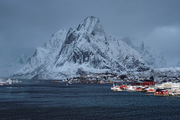 Reine pueblo pesquero, Noruega