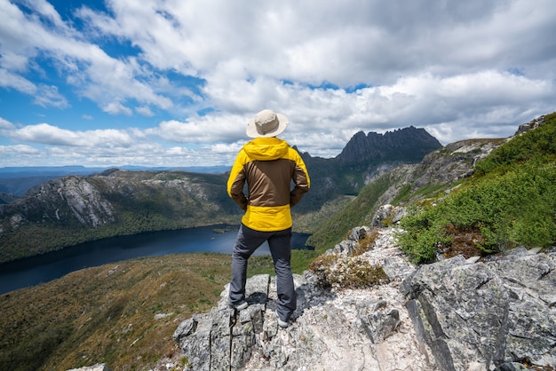 Reisen sie in cradle mountain np, tasmanien, australien