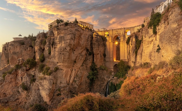 Foto reisen sie sightseeing in ronda, ronda cliff urlaub in spanien.