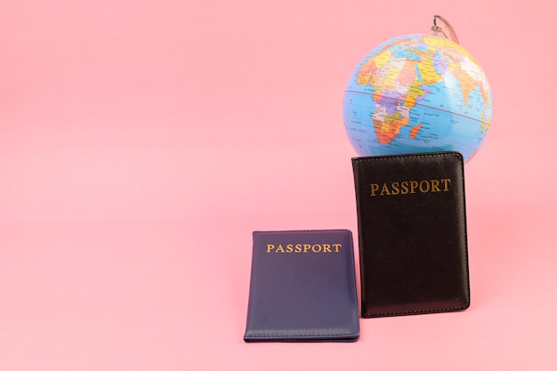 Reisepass Sparen Sie Geld für Reisen und Geschäfte auf der ganzen Welt.