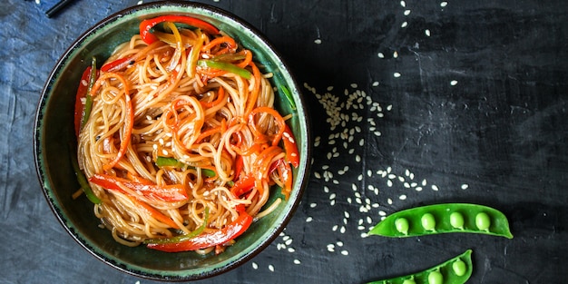 Reisnudeln mit Gemüse Cellophan Pasta Essen