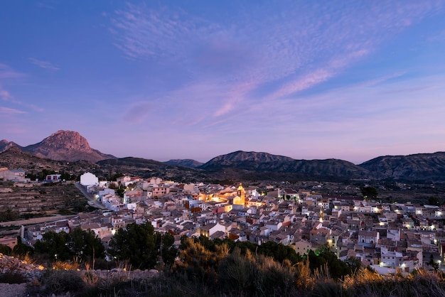 Relleu pueblo mediterráneo Alicante provincia Costa Blanca España