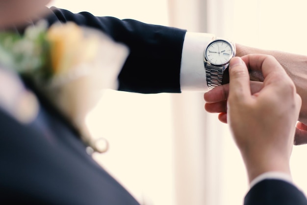 Relógio do homem disponível Cerimônia de casamento