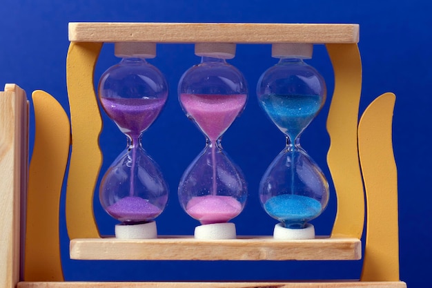 Reloj de arena de colores