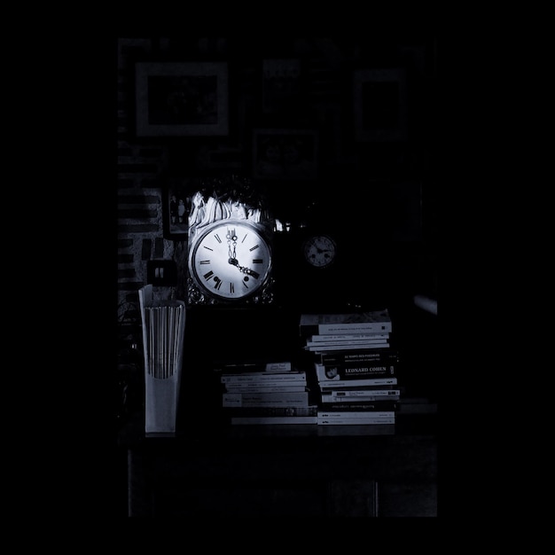 Reloj en la oscuridad
