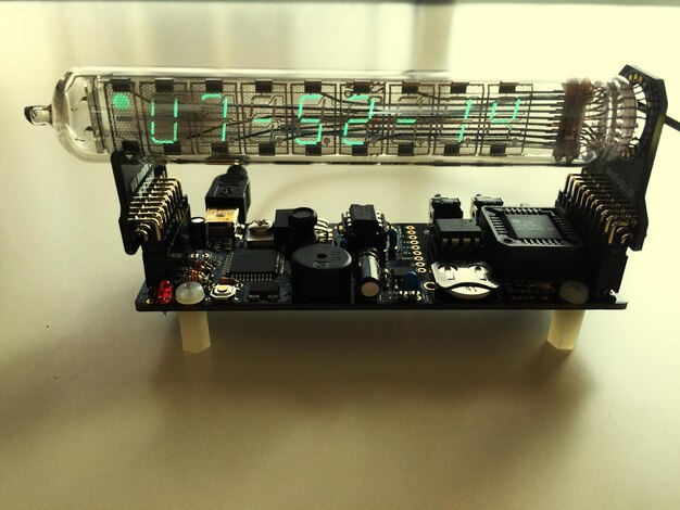 el reloj VFDTubeClockKit