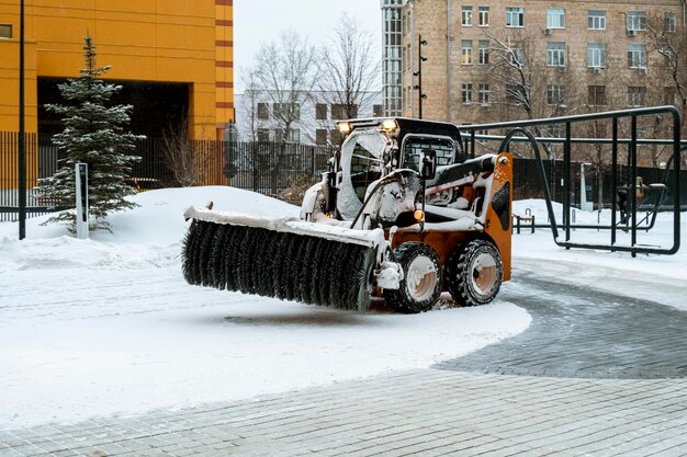 Remoção de neve com um carregador