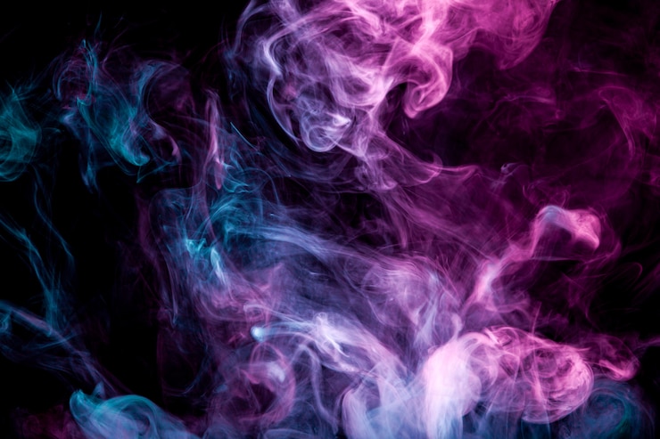 Foto remolinos de humo azul y púrpura de vape