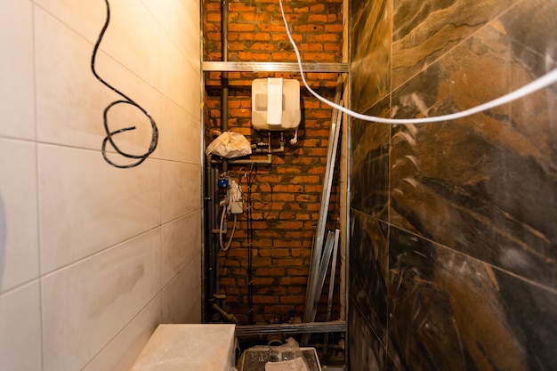 Renovación interior del baño, sitio de construcción