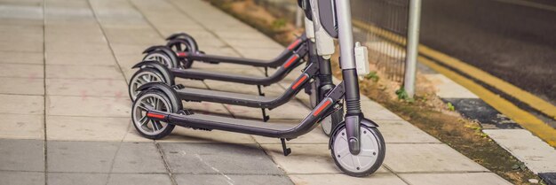 Renta de scooters eléctricos transporte urbano Scooters eléctricos para compartir viajes alineados y listos para alquilar