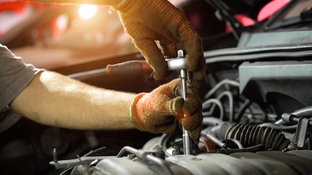 Reparos mecânicos de automóveis motor de automóveis serviço de automóveis oficina de reparação automóvel luz solar