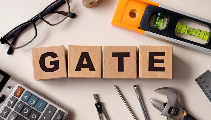 Representación del examen GATE Cubos de madera con herramientas de ingeniería