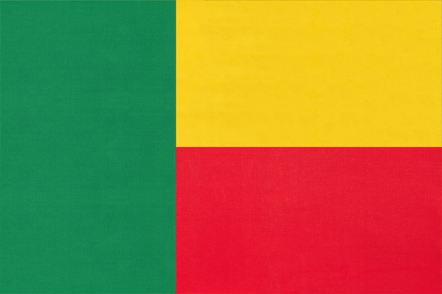 República Benin tela nacional bandera textil fondo. Símbolo del país africano del mundo.