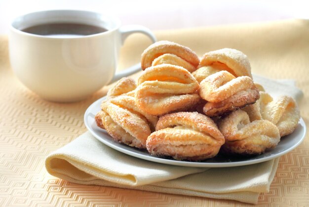 Requesón y galletas de azúcar