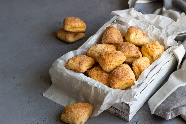 Requesón y galletas de azúcar