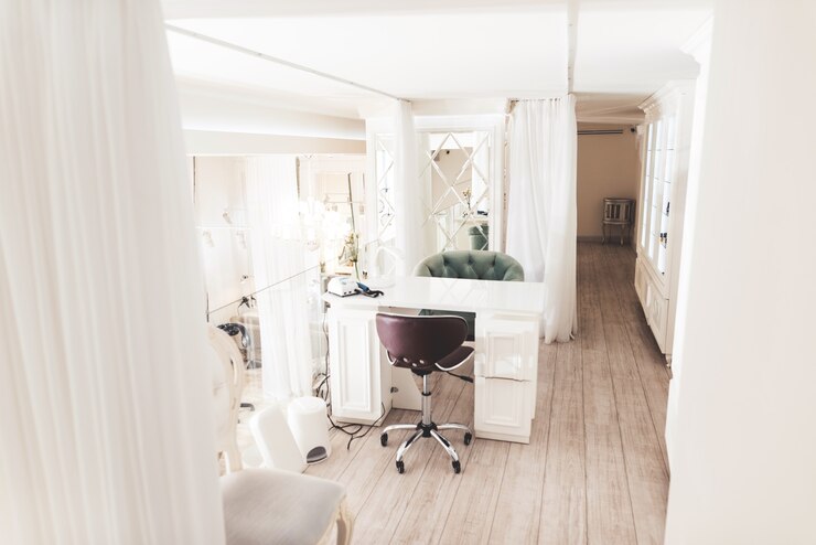 Foto requintado salão de beleza com um interior elegante.