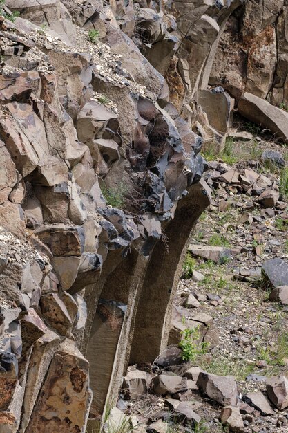 Reserva geológica de los pilares de basalto Ucrania