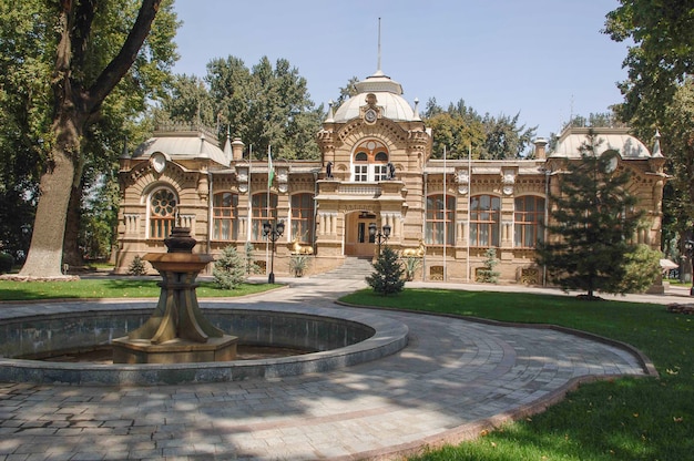 Residência da família Romanov em Tashkent, Uzbequistão