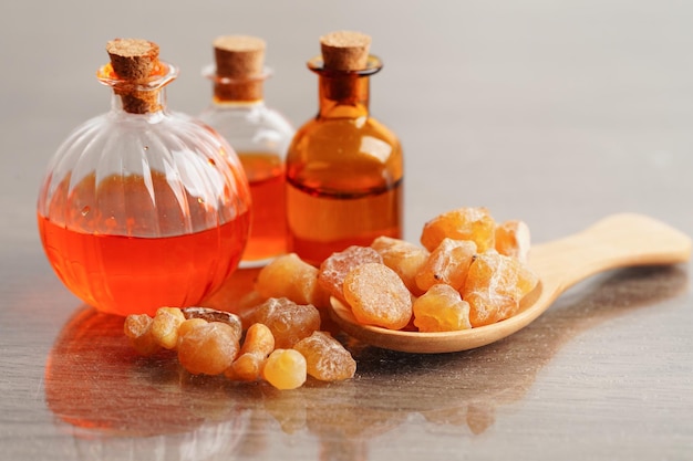 Resina aromática de incienso u olibanum utilizada en incienso y perfumes.