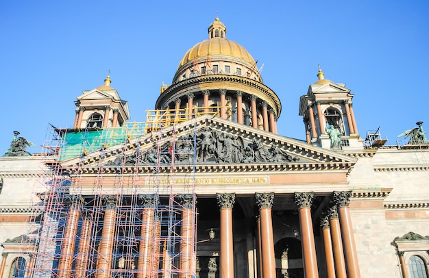 Restauração da Catedral de Santo Isaac em São Petersburgo.