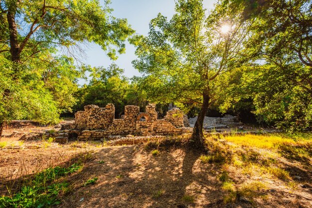 Restos do antigo baptisterio do século VI em Butrint, Albânia Este sítio arqueológico é Patrimônio da Humanidade pela UNESCO