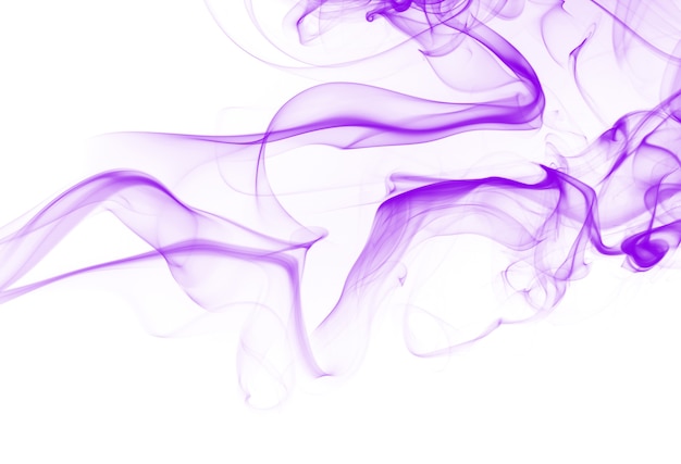 Resumen de humo púrpura sobre fondo blanco