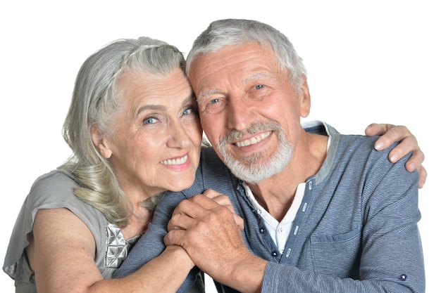 retrato, de, abrazar, pareja mayor, sentado, en la mesa