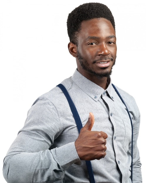 Retrato afroamericano joven feliz