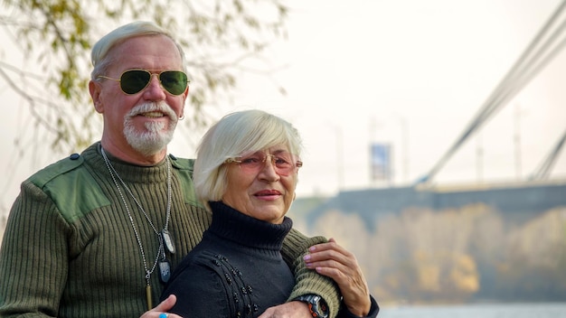 retrato, de, un, anciano, grayhaired, pareja